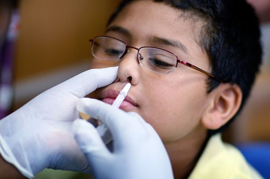 A nasal flu vaccine being used in the US. But what is the evidence for its effectiveness?